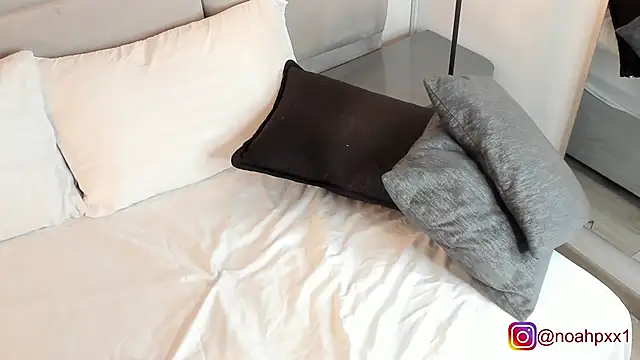 Noah perez  online show from March 2026 12:49:01 PM