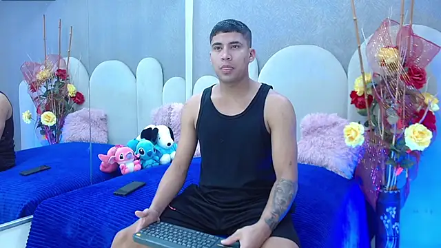 party duo playboy online show from April 2026 01:33:01 AM