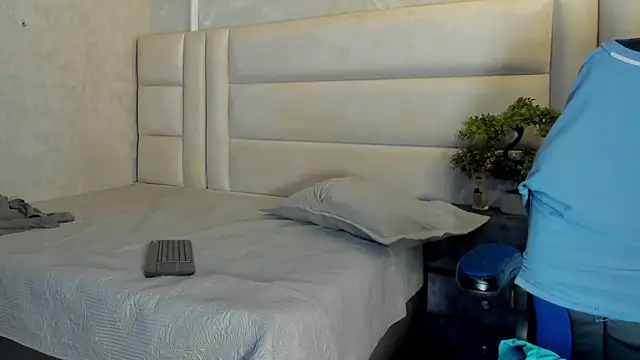 Dark lennox online show from April 2026 09:04:01 PM