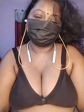 Snapshot of Tamil-Dhara chatting on June 2026 06:23:01 PM Tamil-Dhara online show from June 2026 06:23:01 PM