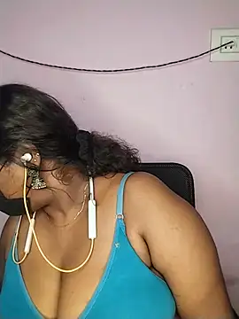 Snapshot of Tamil-Dhara chatting on August 2026 05:56:01 PM Tamil-Dhara online show from August 2026 05:56:01 PM