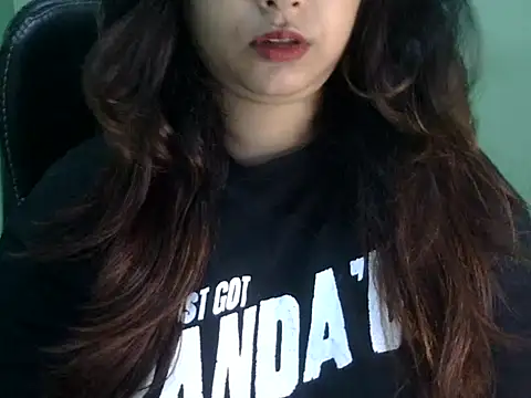 Snapshot of shivi_jaan chatting on May 2026 02:07:02 AM shivi jaan online show from May 2026 02:07:02 AM