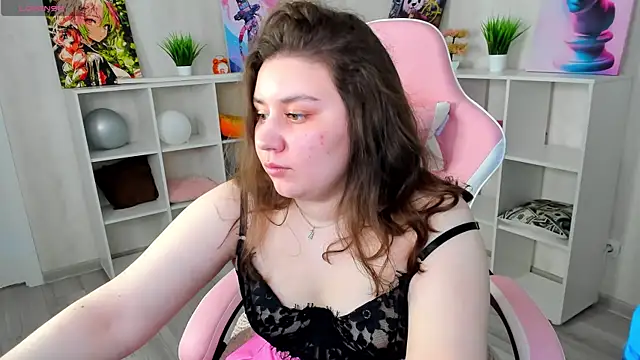 Maya Raay online show from April 2026 02:09:02 AM