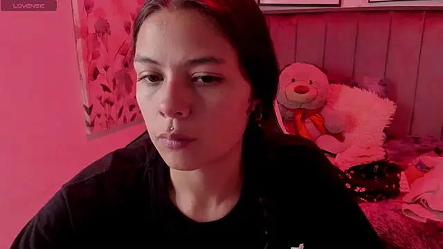 Kikii 1 online show from April 2026 02:44:01 AM