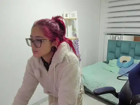 Sara Red X online show from April 2026 03:23:02 AM