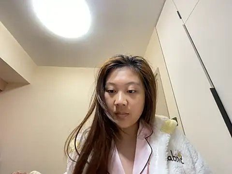 tutu512 online show from April 2026 06:00:02 AM