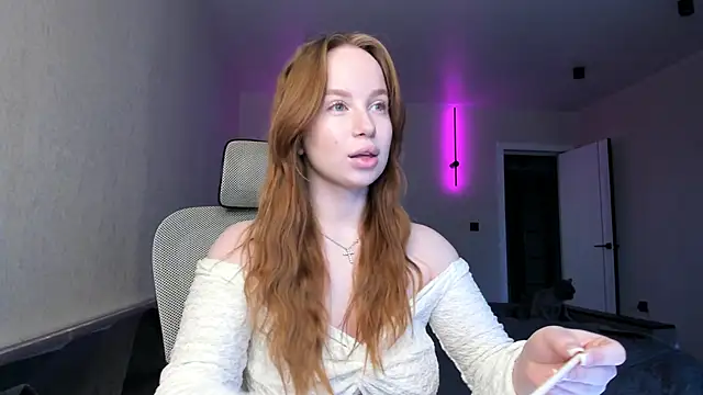 BunnyShinex online show from May 2026 01:39:01 PM