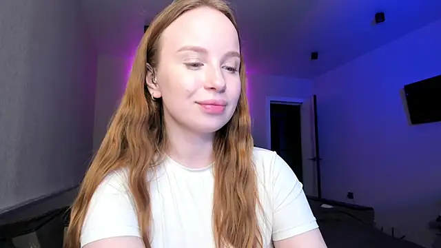 BunnyShinex online show from May 2026 06:45:02 PM