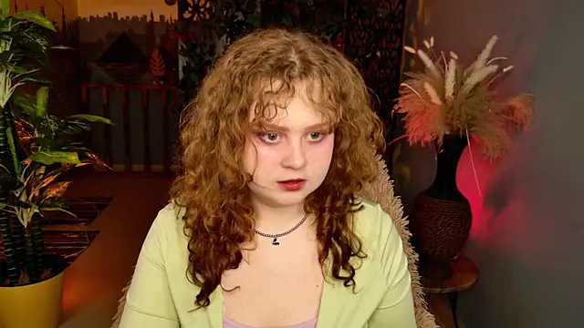 SaraSweetness online show from April 2026 08:45:02 AM