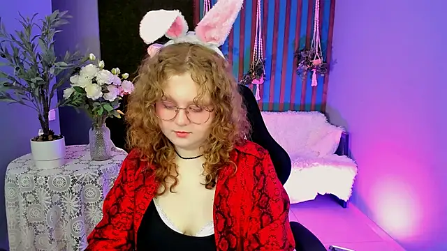 SaraSweetness online show from April 2026 09:21:02 AM