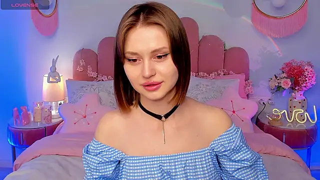 MariLew online show from April 2026 05:36:02 AM