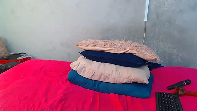 Snapshot of kinkynaghty chatting on June 2026 12:37:01 PM kinkynaghty online show from June 2026 12:37:01 PM