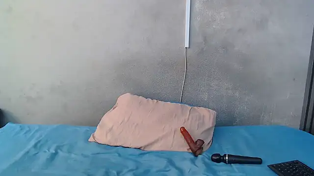 Snapshot of kinkynaghty chatting on July 2026 12:44:01 PM kinkynaghty online show from July 2026 12:44:01 PM