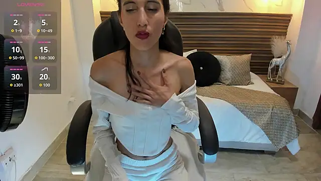 Snapshot of Shary_leon chatting on July 2026 07:39:01 PM Shary leon online show from July 2026 07:39:01 PM