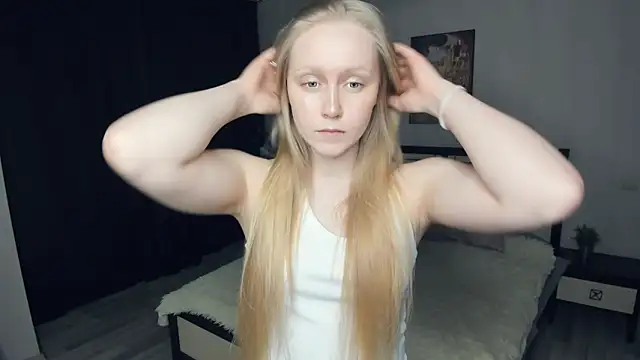 VestaBowmer online show from April 2026 07:33:02 PM