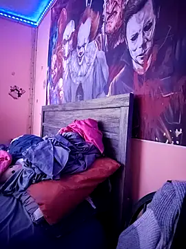 023thickandjuicy07 online show from April 2026 04:37:01 PM