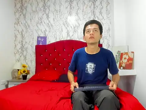 Alejandra and James  online show from April 2026 12:32:02 PM