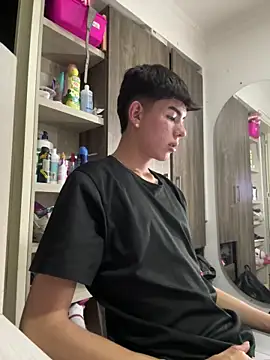 CAROLYNFOSTER online show from April 2026 01:32:01 AM