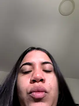 Annarhode online show from April 2026 05:28:01 PM