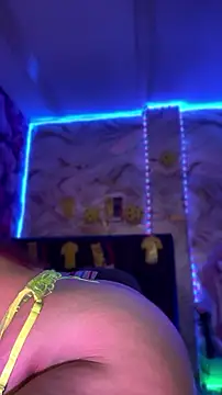 SweetLittleRed online show from June 2026 11:02:01 AM