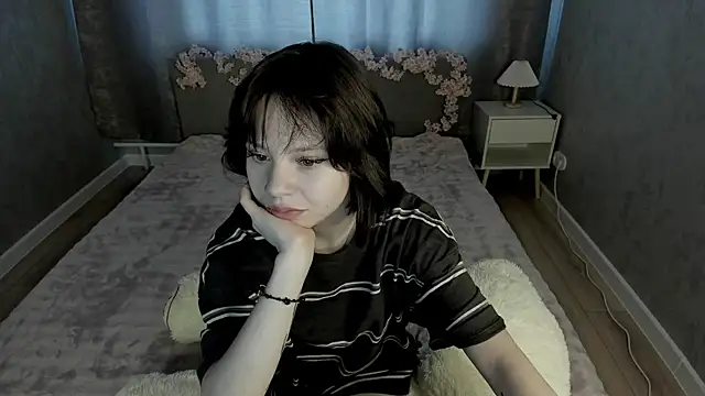 Snapshot of Loly_Cuttie chatting on May 2026 09:04:01 AM Loly Cuttie online show from May 2026 09:04:01 AM