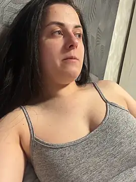 Velliaa online show from April 2026 08:22:01 PM