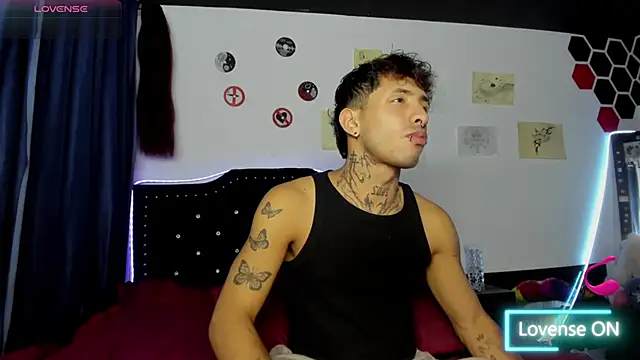 pol mood online show from April 2026 11:13:02 PM