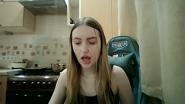 KariLindsey online show from April 2026 06:56:02 PM