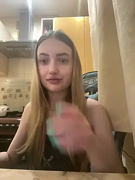 KariLindsey online show from April 2026 08:20:01 PM