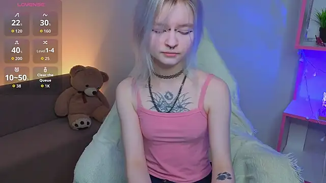 Mary Wester online show from April 2026 12:00:01 AM