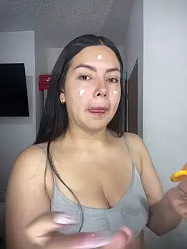 Snapshot of Cami_olarte chatting on June 2026 01:17:02 PM Cami olarte online show from June 2026 01:17:02 PM