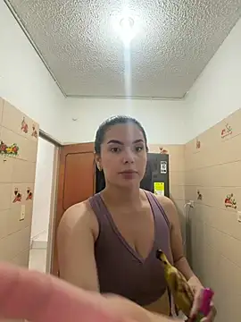 Snapshot of Cami_olarte chatting on July 2026 08:11:02 PM Cami olarte online show from July 2026 08:11:02 PM