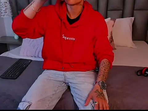 ZoeGrey online show from April 2026 12:31:01 PM