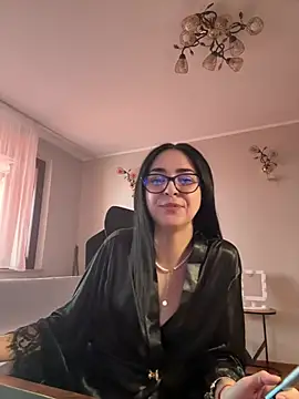 TheaMerve online show from April 2026 02:20:01 PM