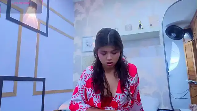 WinnieClarke online show from April 2026 08:02:02 PM