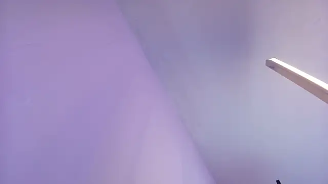 scarlett turner  online show from April 2026 01:04:01 PM