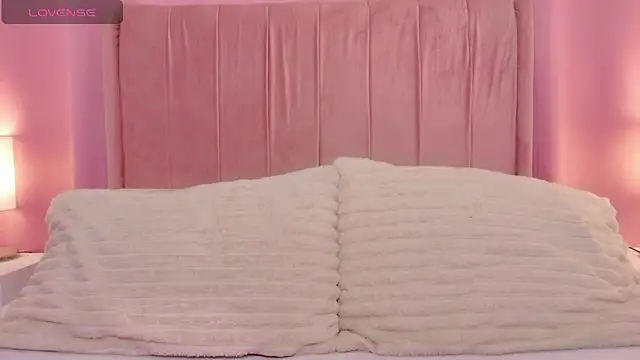 MoollyLove online show from April 2026 12:08:02 PM