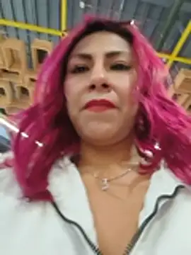 Snapshot of tatianabelli chatting on July 2026 09:42:02 PM tatianabelli online show from July 2026 09:42:02 PM