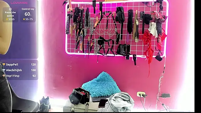 Mistress aurora bdsm online show from March 2026 06:08:01 PM