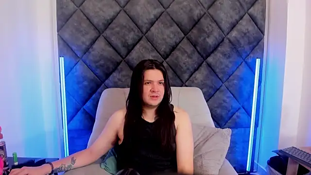 MatthewDavis  online show from April 2026 11:27:01 AM