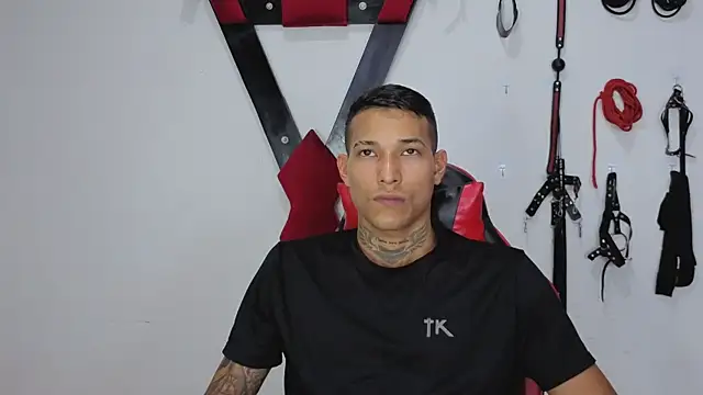 Hana and Zeta2026 online show from April 2026 06:43:01 PM