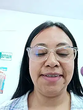 Violeta--7 online show from April 2026 07:58:02 PM