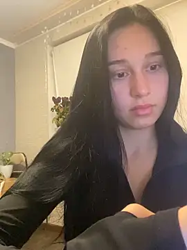 camila beautiful online show from April 2026 07:33:02 PM