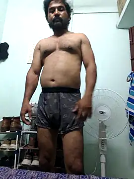 varun2184 online show from April 2026 06:01:02 PM