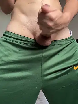 joaodopicao777 online show from April 2026 07:47:02 PM