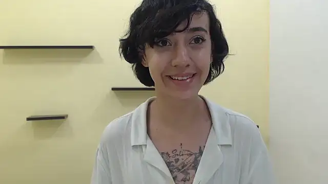 romina white18 online show from April 2026 08:19:01 AM