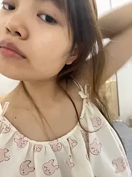 -Vaci- online show from April 2026 01:50:02 PM