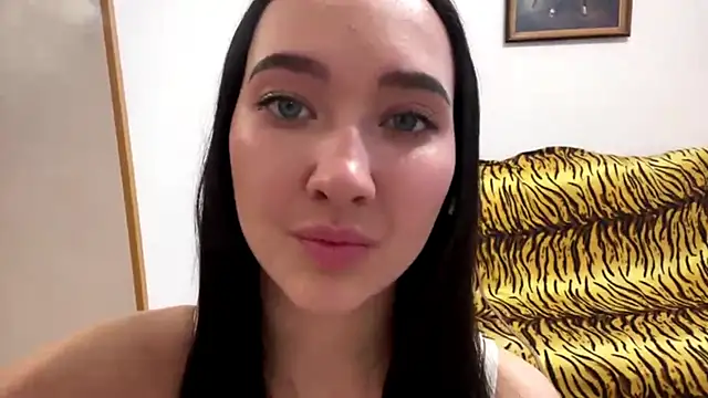 Liesenaniles online show from April 2026 03:09:01 AM