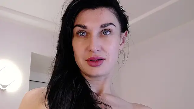 AriannaCruise online show from April 2026 05:44:02 AM