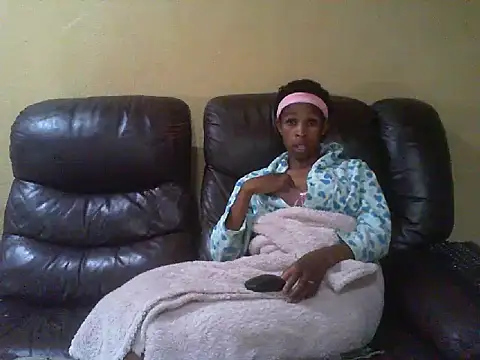 Queen-minaji online show from April 2026 12:38:01 PM